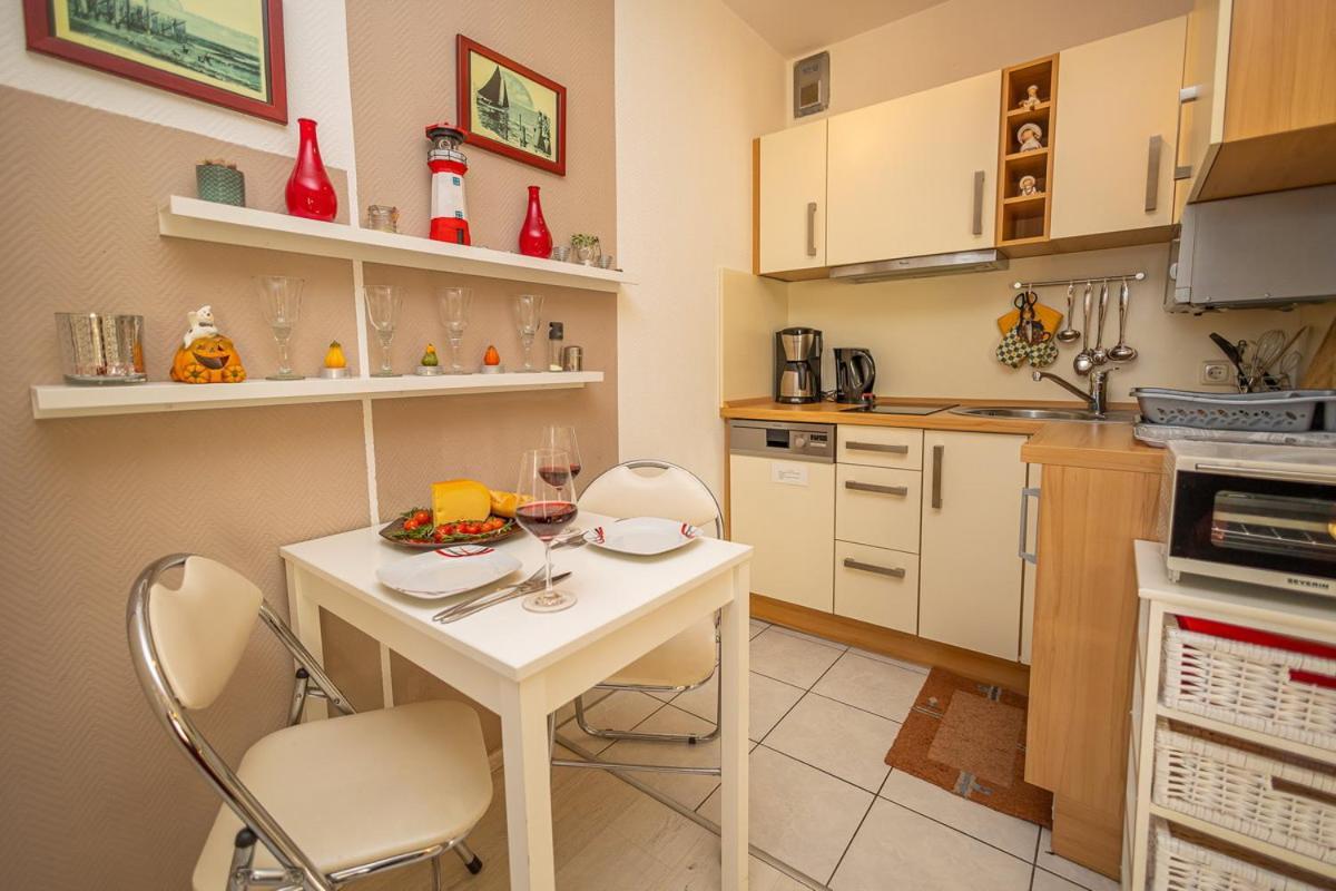 Studio 2 Im Eg Haus Stranddistel, Geschmackvoll Eingerichtete Ferienwohnung Fur 2 Personen In Zingst Exteriör bild